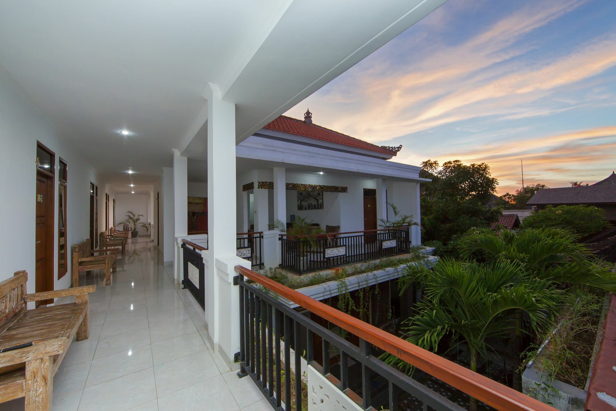 Bening House And Spa Seminyak  Exterior photo